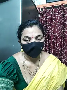 Snapshot of Leela_555 chatting on July 2, 2026, 4:40 am Leela 555 online show from July 2, 2026, 4:40 am