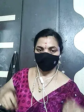 Snapshot of Leela_555 chatting on July 9, 2026, 3:16 pm Leela 555 online show from July 9, 2026, 3:16 pm