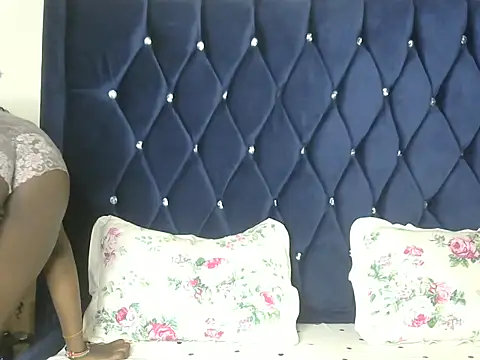 Sexy caramel04 online show from June 18, 2026, 11:58 am