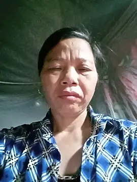 Snapshot of Elfledaa chatting on June 20, 2026, 10:01 pm Elfledaa online show from June 20, 2026, 10:01 pm