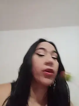 alessiavixen1 online show from May 30, 2026, 4:42 am