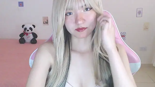 Snapshot of SweetSky1_ chatting on May 22, 2026, 10:26 pm SweetSky1 online show from May 22, 2026, 10:26 pm