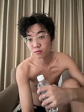 Snapshot of YourBadboy718 chatting on June 26, 2026, 8:08 am YourBadboy718 online show from June 26, 2026, 8:08 am
