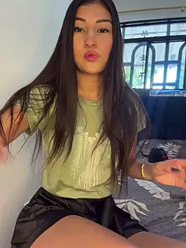 Snapshot of Aylin-fire chatting on July 4, 2026, 6:47 pm Aylin-fire online show from July 4, 2026, 6:47 pm