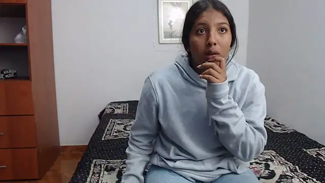 Sex Latin699 online show from June 17, 2026, 11:27 pm