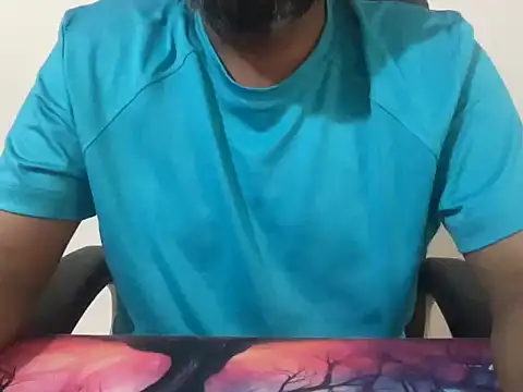 incestfukcerr online show from June 23, 2026, 6:44 am