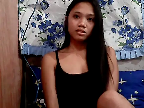 Snapshot of PINAY_SkinnyGirl123 chatting on July 4, 2026, 11:22 pm PINAY SkinnyGirl123 online show from July 4, 2026, 11:22 pm