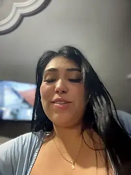 Snapshot of Antonellax__ chatting on June 4, 2026, 11:27 am Antonellax online show from June 4, 2026, 11:27 am