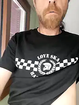 Snapshot of Toni13_1983 chatting on July 9, 2026, 10:08 am Toni13 1983 online show from July 9, 2026, 10:08 am