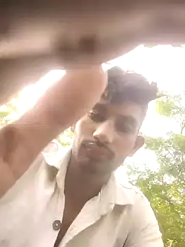 Snapshot of Roshan_78_R chatting on July 16, 2026, 2:28 am Roshan 78 R online show from July 16, 2026, 2:28 am