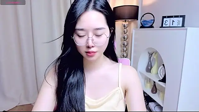 Snapshot of miuu6868 chatting on July 14, 2026, 2:27 am miuu6868 online show from July 14, 2026, 2:27 am