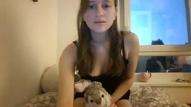 Snapshot of SoftieSophie chatting on May 26, 2026, 3:02 am SoftieSophie online show from May 26, 2026, 3:02 am