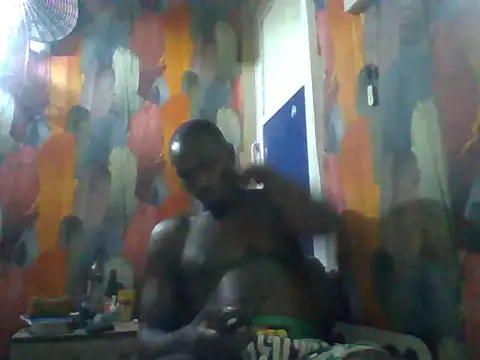 BlaqAarow online show from July 18, 2026, 1:37 pm