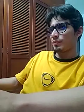 Snapshot of SrIncognito666 chatting on June 3, 2026, 3:09 am SrIncognito666 online show from June 3, 2026, 3:09 am