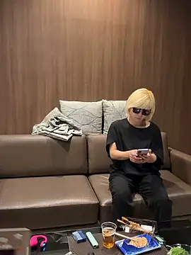 Snapshot of Sizuka_and_Nobita chatting on July 17, 2026, 12:56 pm Sizuka and Nobita online show from July 17, 2026, 12:56 pm