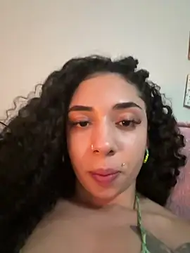 Snapshot of Sereia_camgirl chatting on June 14, 2026, 4:47 am Sereia camgirl online show from June 14, 2026, 4:47 am