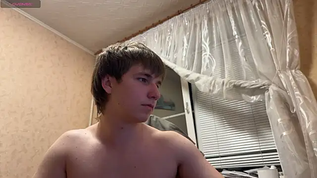 Snapshot of Goolden_Flaash chatting on June 9, 2026, 7:36 pm Goolden Flaash online show from June 9, 2026, 7:36 pm