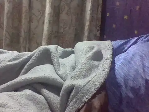 Snapshot of Roystone3 chatting on June 14, 2026, 12:41 am Roystone3 online show from June 14, 2026, 12:41 am