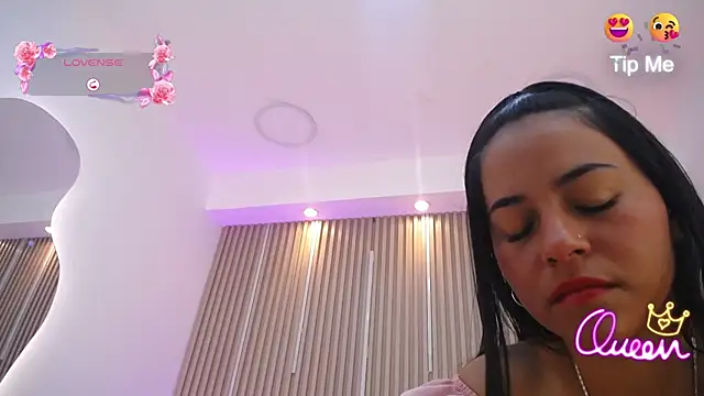Snapshot of Malliah_Dupont chatting on May 29, 2026, 12:47 pm Malliah Dupont online show from May 29, 2026, 12:47 pm
