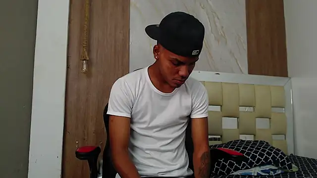 Snapshot of artur_collins_ chatting on June 23, 2026, 9:46 pm artur collins online show from June 23, 2026, 9:46 pm
