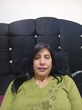 Snapshot of Samantha01_Rosse01 chatting on May 25, 2026, 10:27 pm Samantha01 Rosse01 online show from May 25, 2026, 10:27 pm