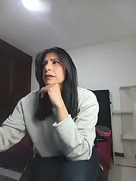 Snapshot of Samantha01_Rosse01 chatting on June 13, 2026, 1:53 pm Samantha01 Rosse01 online show from June 13, 2026, 1:53 pm