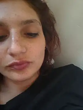 Snapshot of resstess chatting on June 14, 2026, 9:33 am resstess online show from June 14, 2026, 9:33 am