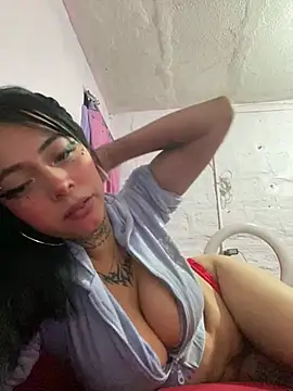 Snapshot of YummyGirl_ chatting on June 26, 2026, 3:22 am YummyGirl online show from June 26, 2026, 3:22 am