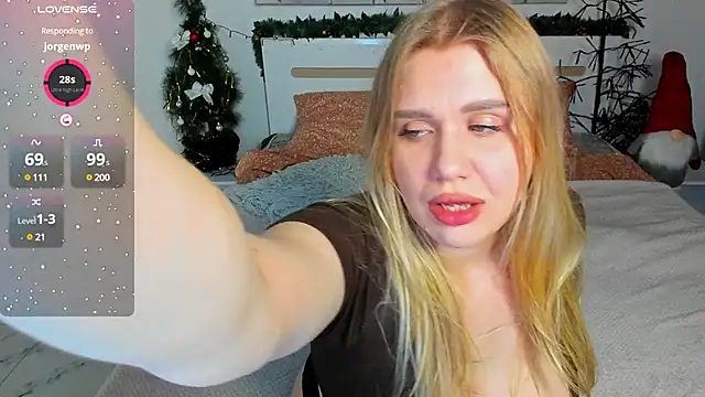 Snapshot of Sky_BlondeX chatting on December 26, 2024, 11:32 am Sky BlondeX online show from December 26, 2024, 11:32 am