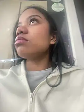 Snapshot of Ariana_roxe_ chatting on June 21, 2026, 3:20 am Ariana roxe online show from June 21, 2026, 3:20 am