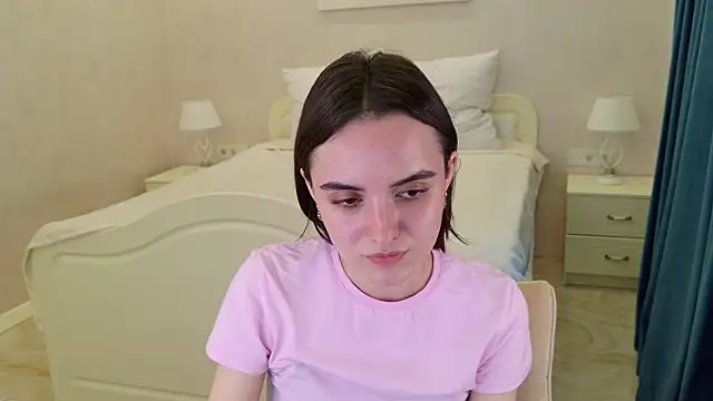 Snapshot of Daisy_Heart chatting on May 28, 2026, 8:33 am Daisy Heart online show from May 28, 2026, 8:33 am