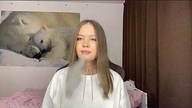 Snapshot of StefiMoon chatting on May 26, 2026, 3:08 pm StefiMoon online show from May 26, 2026, 3:08 pm