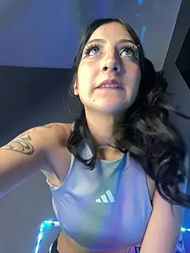 Snapshot of Naaria_ chatting on July 7, 2026, 1:30 am Naaria online show from July 7, 2026, 1:30 am