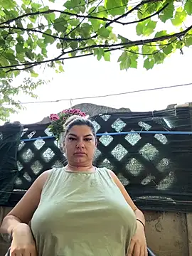 evaxxxcurvyxxx online show from May 27, 2026, 6:32 am