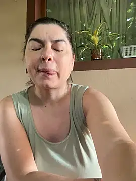 evaxxxcurvyxxx online show from July 9, 2026, 5:33 am