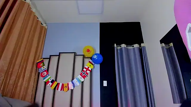 Ellis-Rossi online show from July 7, 2026, 7:29 pm