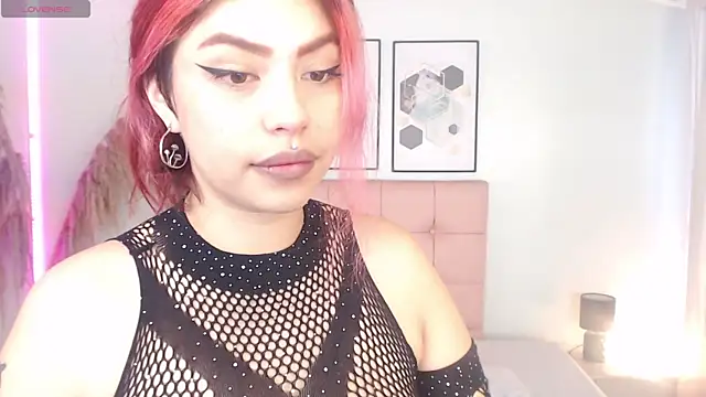 LilMoon  online show from June 10, 2026, 2:38 pm