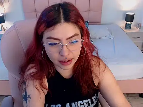LilMoon  online show from June 23, 2026, 1:20 pm