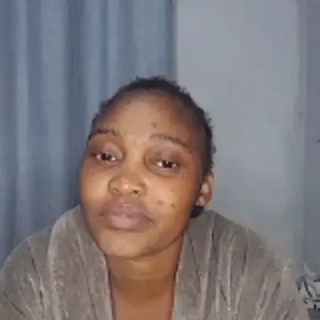 Snapshot of Azania__ chatting on May 26, 2026, 9:33 pm Azania online show from May 26, 2026, 9:33 pm