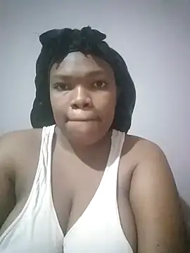 Snapshot of candythando chatting on June 9, 2026, 12:33 am candythando online show from June 9, 2026, 12:33 am