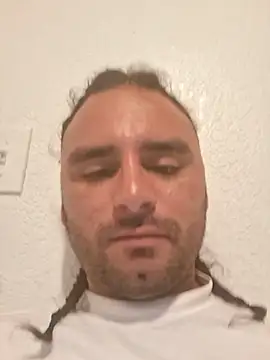 Jo34qz online show from May 27, 2026, 12:29 am