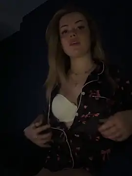 aimsbunny online show from May 27, 2026, 1:24 am