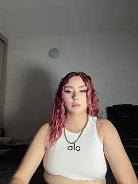 Sophia LuxxX online show from May 30, 2026, 2:52 am