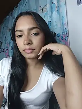 Snapshot of xcleila chatting on July 11, 2026, 5:10 am xcleila online show from July 11, 2026, 5:10 am
