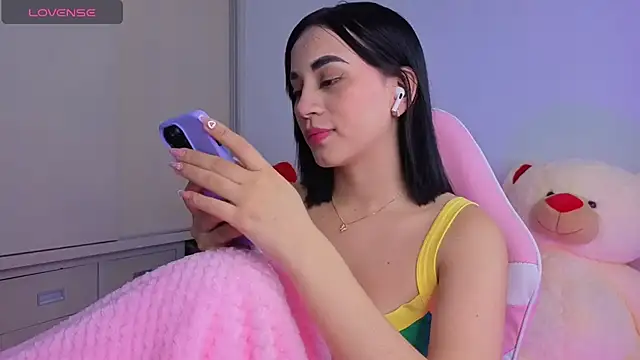 Snapshot of dolliemma chatting on June 5, 2026, 6:52 am dolliemma online show from June 5, 2026, 6:52 am