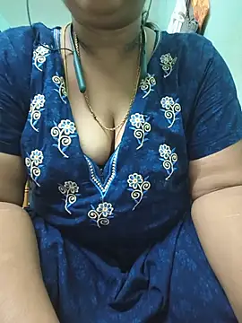 Snapshot of Tamil-kaviya98 chatting on June 21, 2026, 6:49 am Tamil-kaviya98 online show from June 21, 2026, 6:49 am