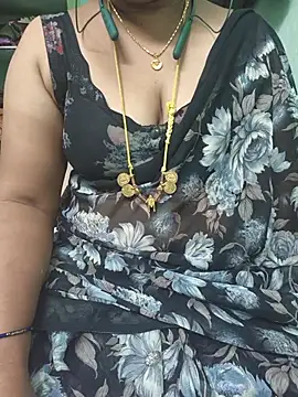 Snapshot of Tamil-kaviya98 chatting on July 6, 2026, 8:44 am Tamil-kaviya98 online show from July 6, 2026, 8:44 am