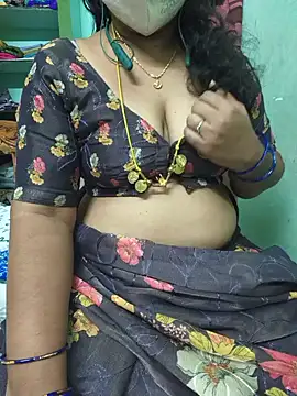 Snapshot of Tamil-kaviya98 chatting on July 24, 2026, 7:45 pm Tamil-kaviya98 online show from July 24, 2026, 7:45 pm