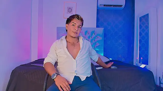 Snapshot of Joel_carterr chatting on July 18, 2026, 9:29 pm Joel carterr online show from July 18, 2026, 9:29 pm