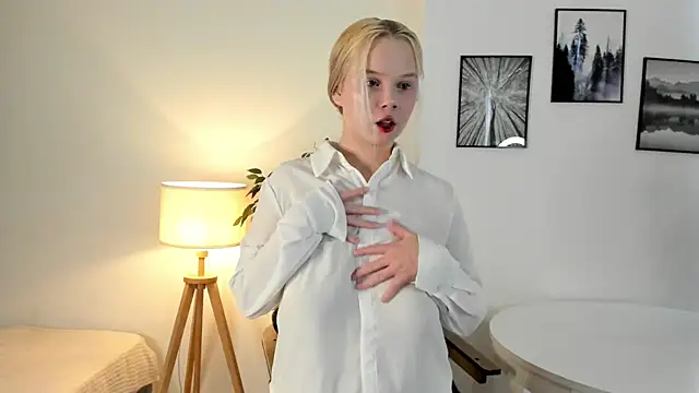 Shy nikka 4you online show from June 7, 2026, 3:21 am
